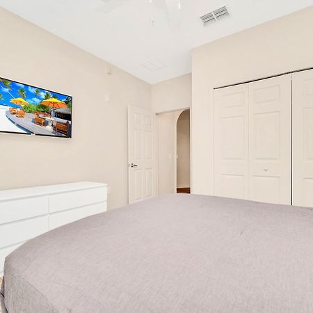 Bright & Modern 2Br Condo With Pool & Hot Tub, Near Disney! Orlando Zewnętrze zdjęcie