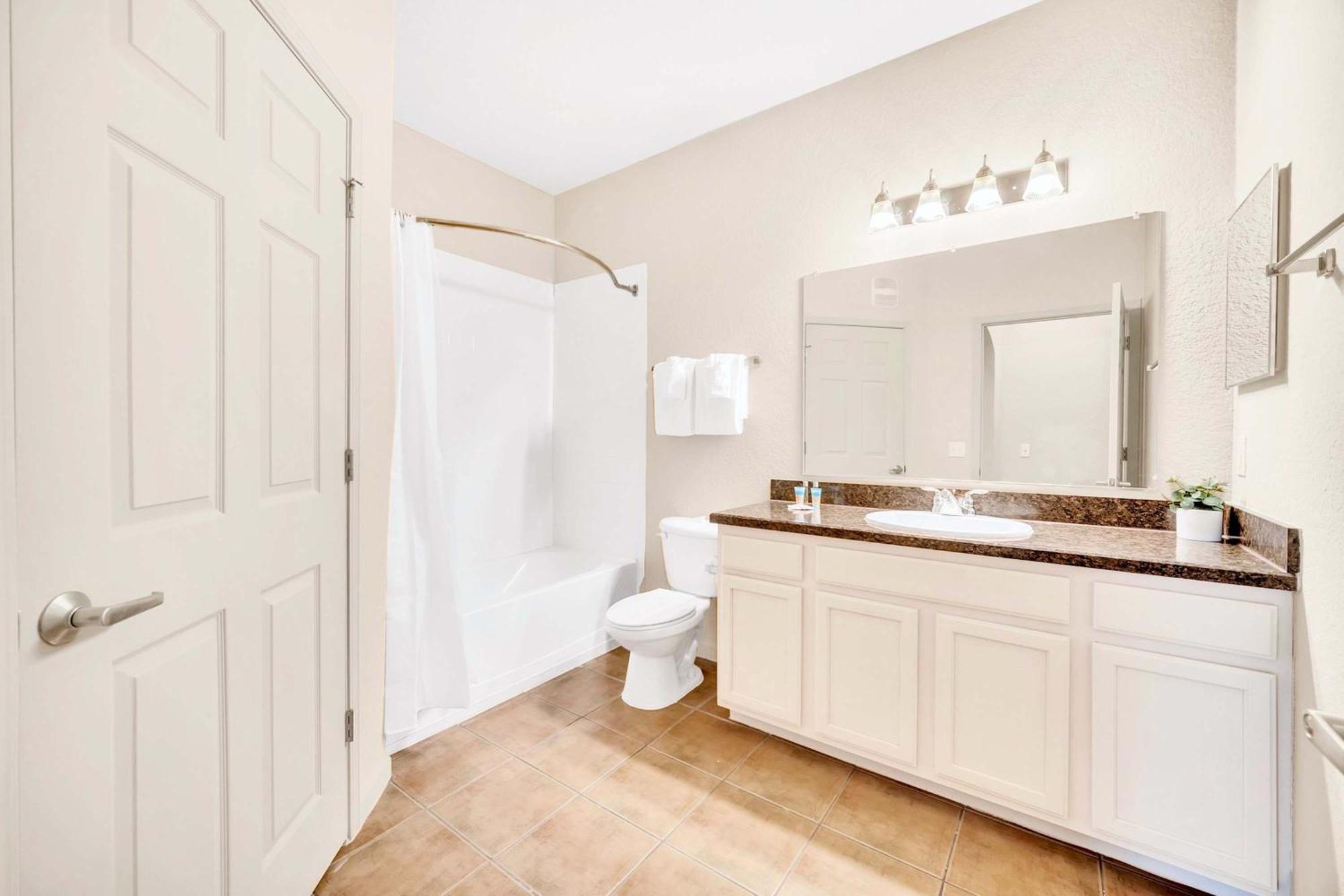 Bright & Modern 2Br Condo With Pool & Hot Tub, Near Disney! Orlando Zewnętrze zdjęcie